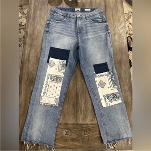 Kensie Jeans  The Slim True Vintage Medium Wash Distressed Boho Sz 10/30 NWOT